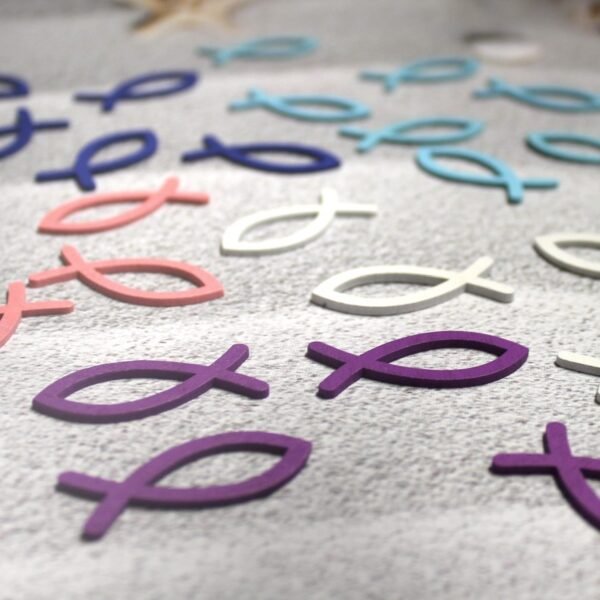 Holzfische als Streudeko oder zum Basteln, wahlweise in 5 Farben, 15 Stück Design 13